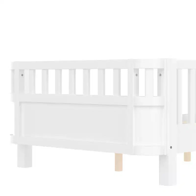 Letto a piattaforma singolo bianco per bambini con spondina di sicurezza rimovibile, per 1 bambino